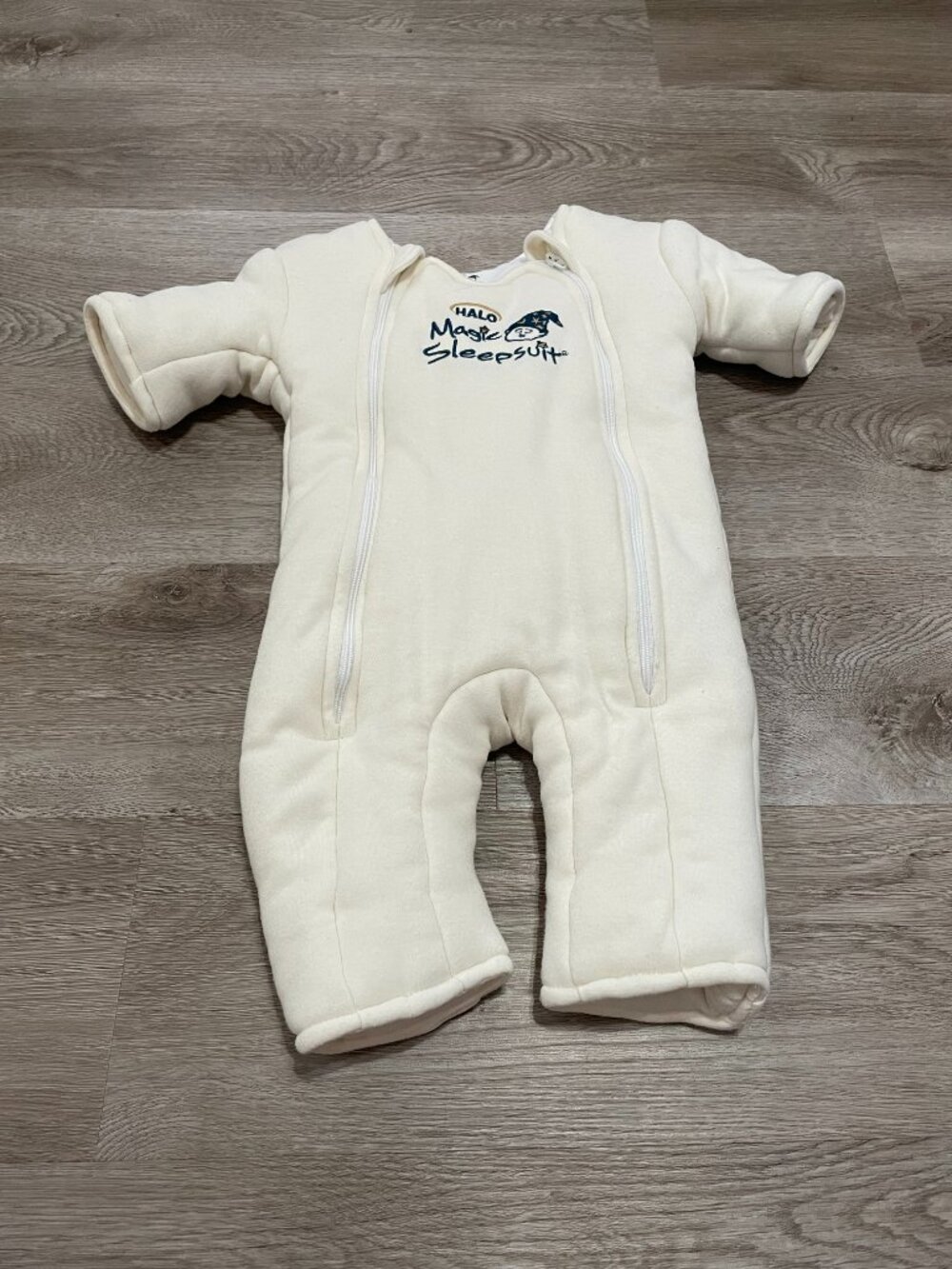 Sleepsuit - Picture 11 of 15